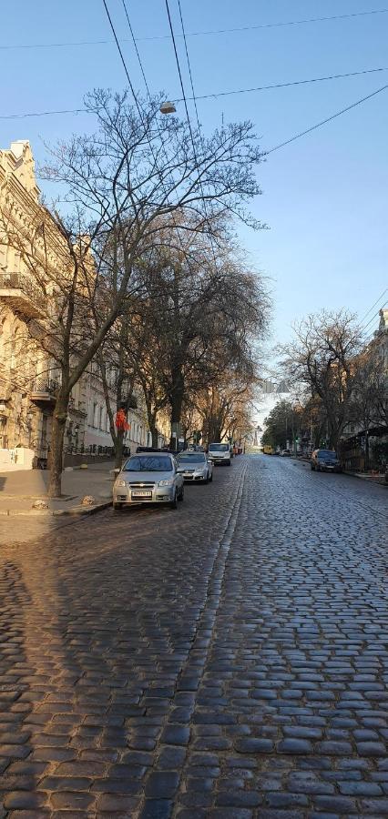 Апартаменты На Греческой Odessa Esterno foto